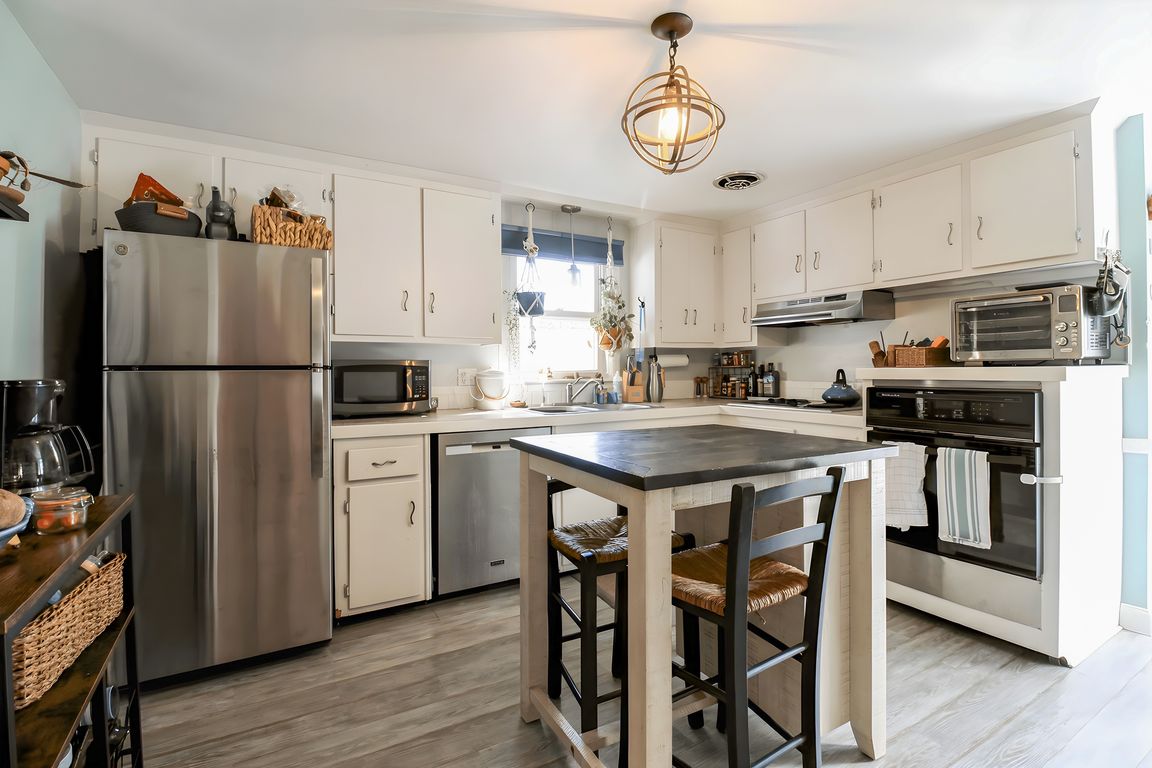 next background image