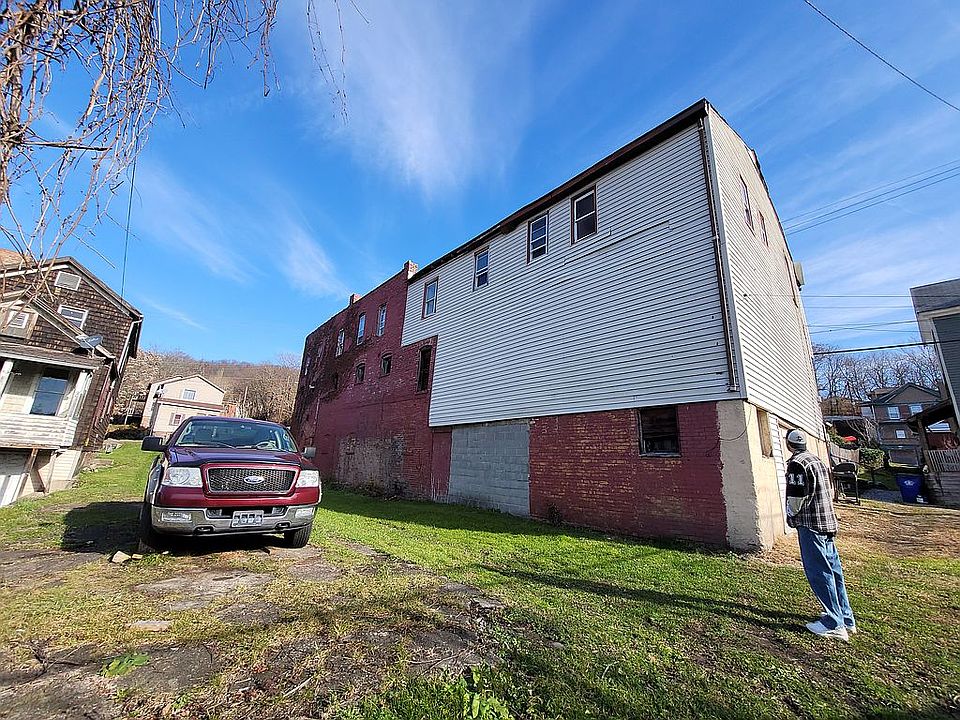1st image of 705 Green Ln