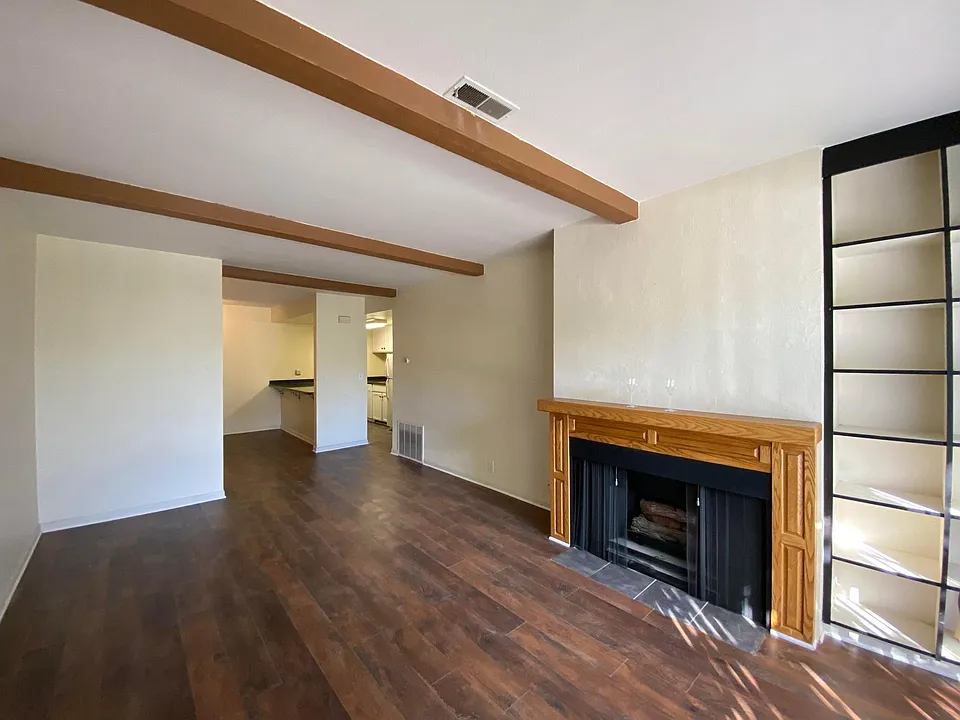 31 M St #303