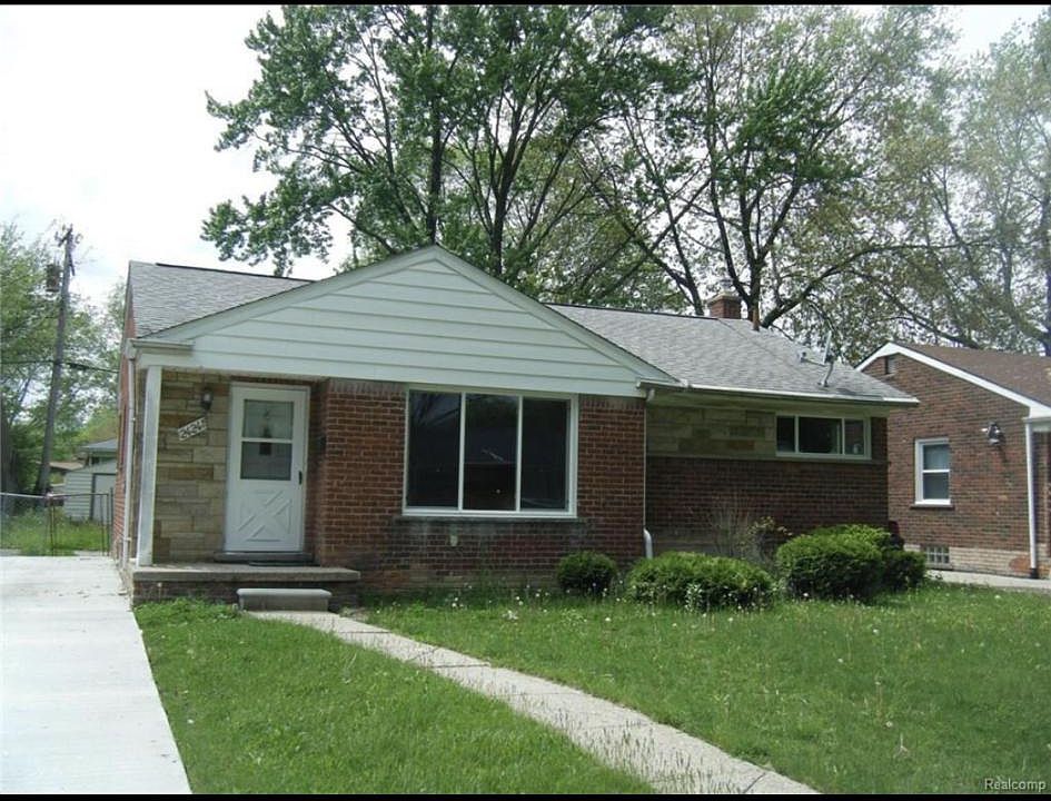 1st image of 24241 Kenosha Ave