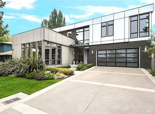 3021 NW 92nd St, Seattle, WA 98117