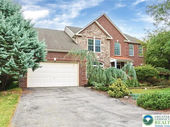 3275 W Fairview St, Allentown, PA 18104