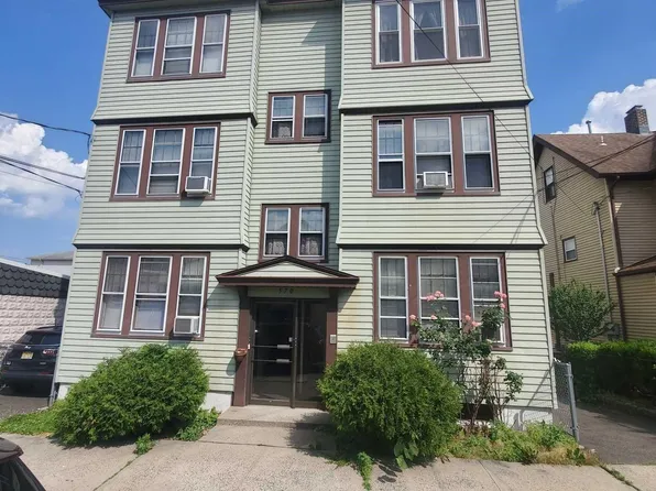 570 Devon St, Kearny, NJ 07032