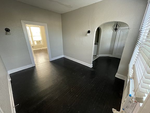 2nd image of 200 E Dewey Pl #7