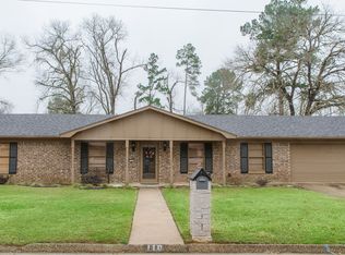 110 W Pinecrest Dr, White Oak, TX 75693