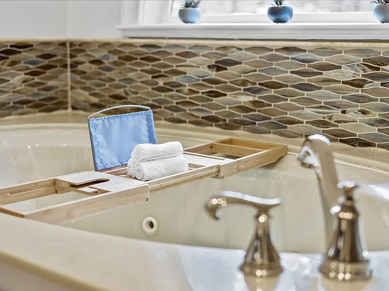 342 Graves Rd — Photo 40