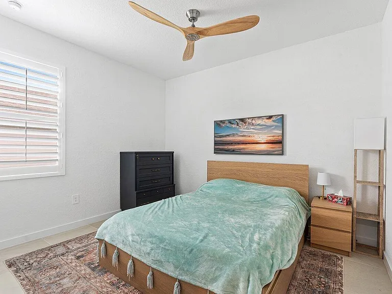 1991 NE Ocean Dunes Dr — Photo 10