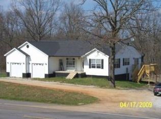 10006 Sandstone Rd, Mineral Point, MO 63660