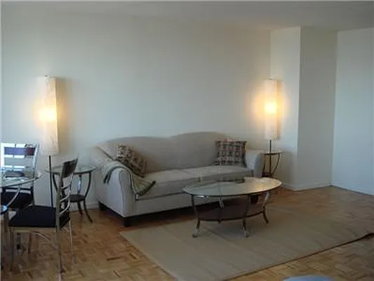 Rented by Luxury Property Group | media 3