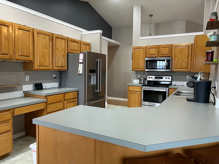 797 SW Sunnyside Dr — Photo 4