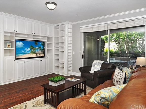 2nd image of 22681 Oakgrove Unit 312
