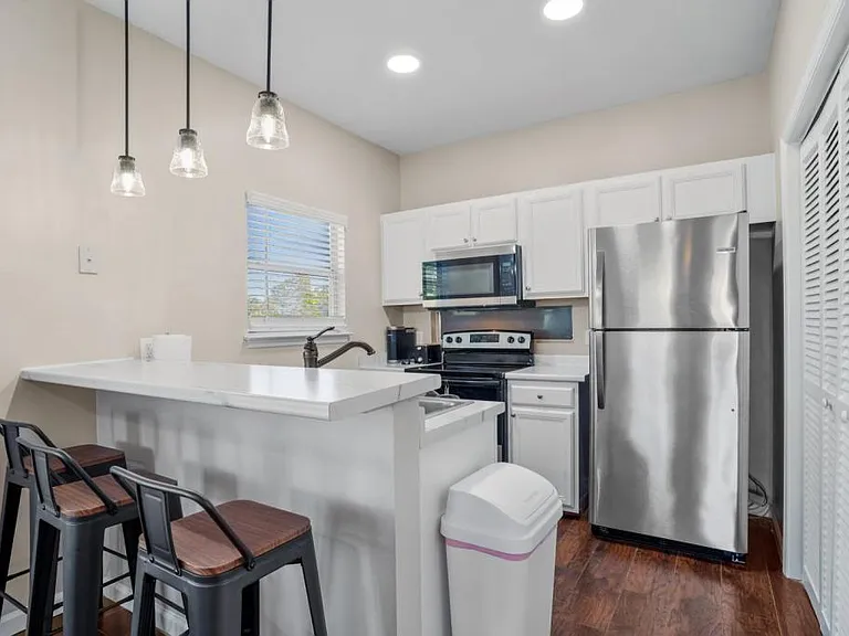 1516 S Adams St #1 — Photo 3