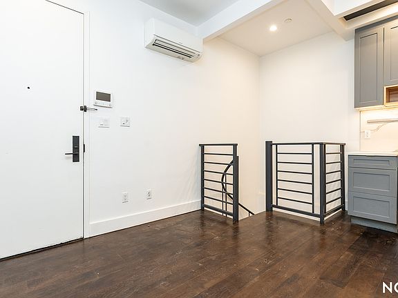2nd image of 374 Throop Ave APT 1B