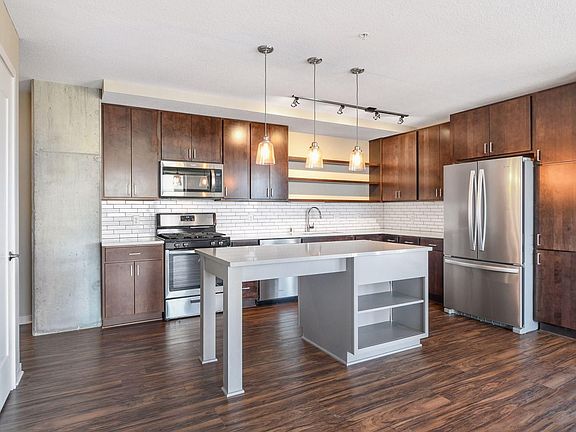 5th image of 811 Washington Ave S Unit 303