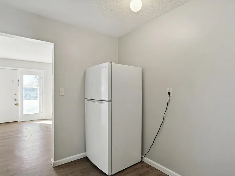 2206 Dale Dr #4 — Photo 3