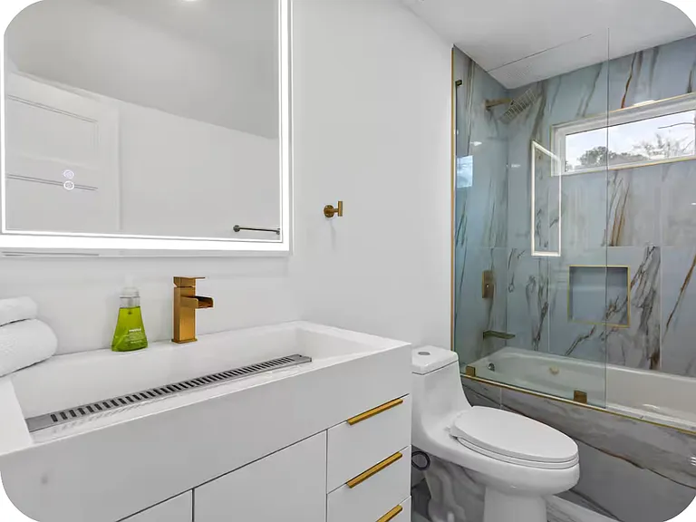 1195 Shalimar Dr NE — Photo 2