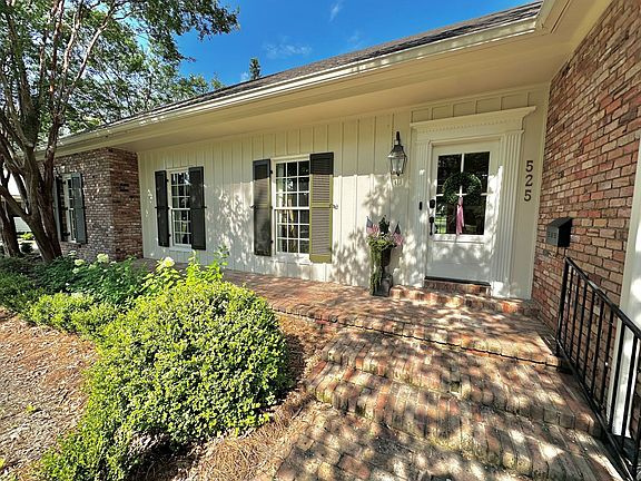 4th image of 525 Robinson Dr