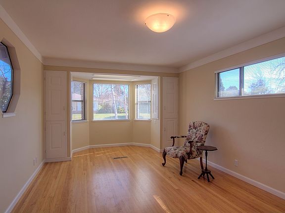 Light and Airy is the Theme Throughout This Warm Home