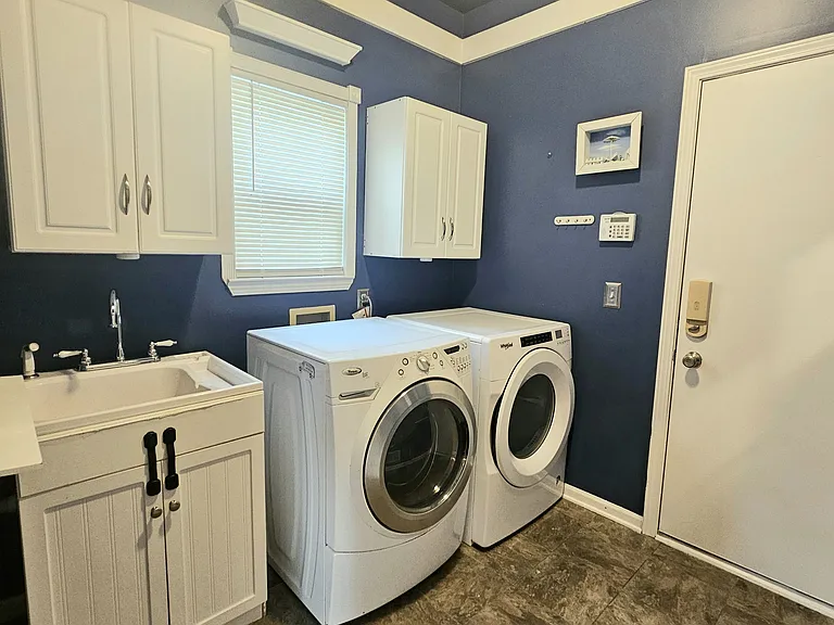 29221 Fieldstone — Photo 21
