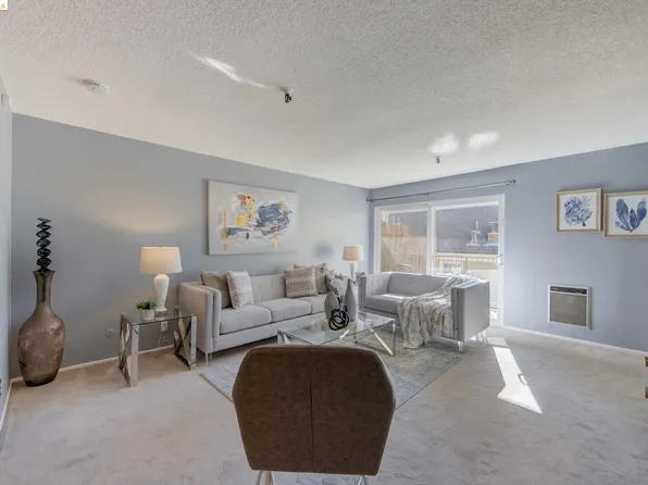 325 Lenox Ave APT 204, Oakland, CA 94610