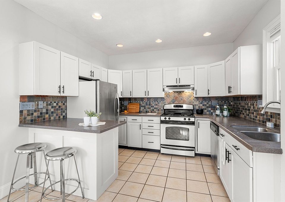 Woodlawn Hills Condominium 48 Woodlawn St Jamaica Plain MA Zillow