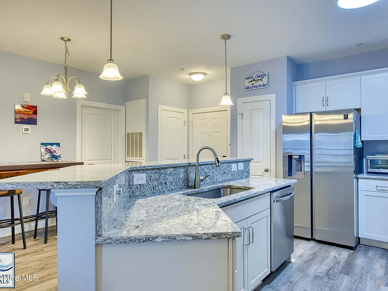 300 Gateway Dr #320 — Photo 11