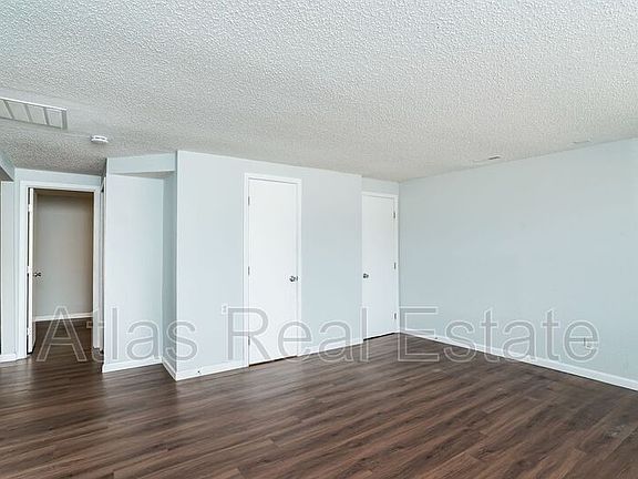 3rd image of 1016 Magnolia St Unit B-1018