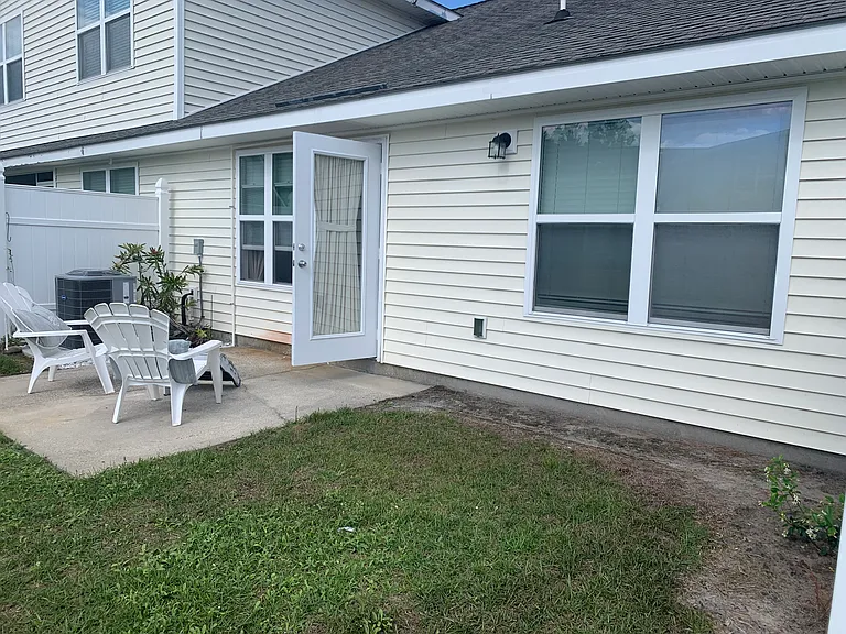 209 Joshua Cir #209 — Photo 4