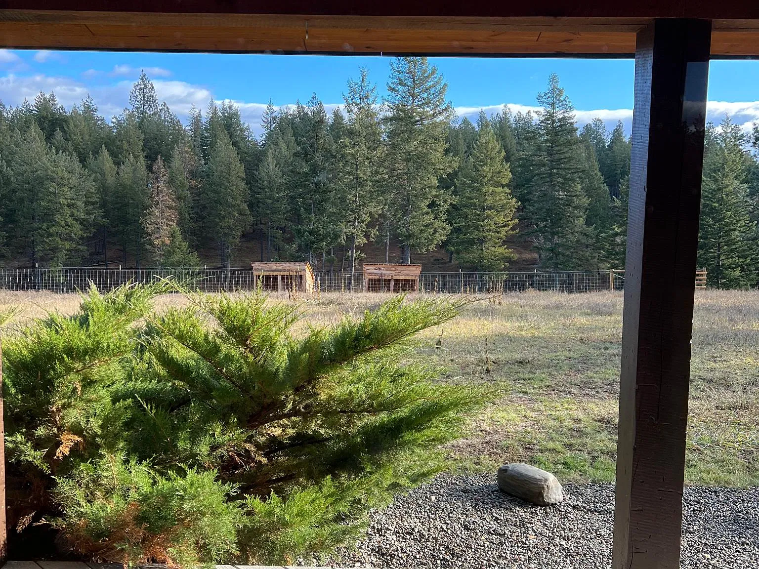 3 bed, 1959 sqft, $2,400 — Photo 2