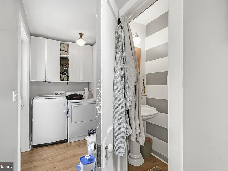1631 E Berks St — Photo 11