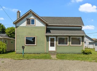 2514 7th St, Tillamook, OR 97141