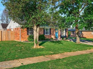 5208 Windy Willow Dr, Louisville, KY