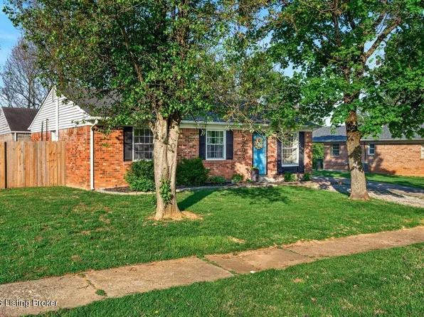 5208 Windy Willow Dr, Louisville, KY 40241