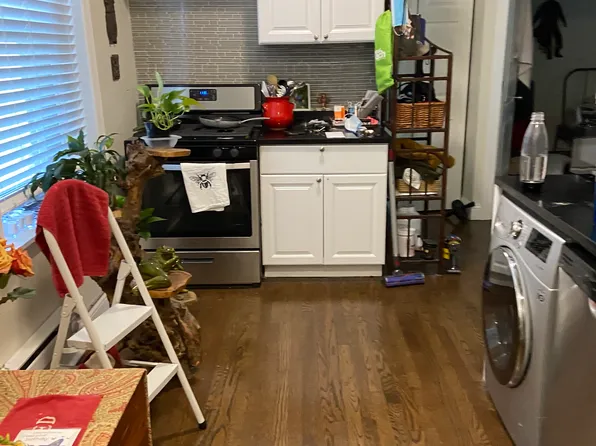 648 1/2 W Roscoe St #2, Chicago, IL 60634