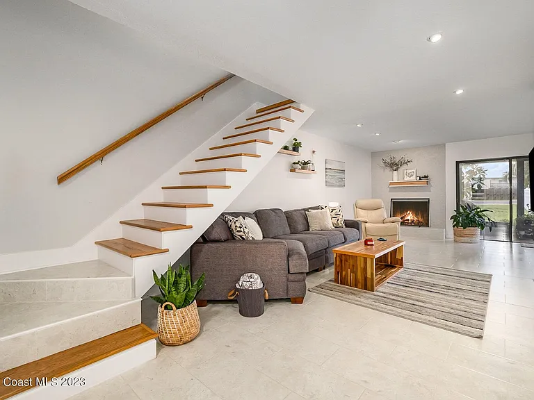 116 Skyline Cir #1 — Photo 10