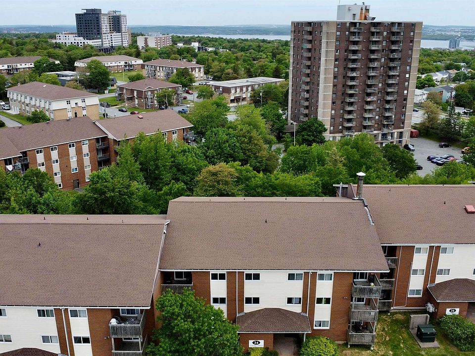 1st image of 34 Veronica Dr #103