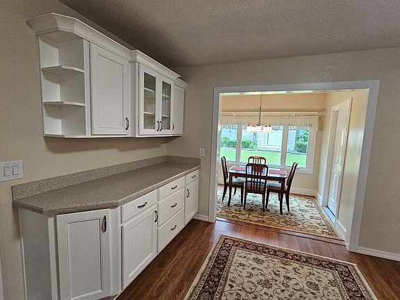 5th image of 345 SE Rosewood Cir
