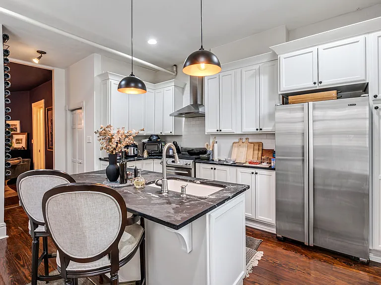 2915 E Marshall St — Photo 15
