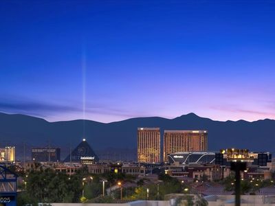 10470 Dove Meadow Way, Las Vegas, NV, 89135