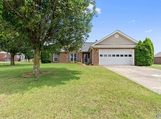 117 Cool Creek Rd, Hazel Green, AL 35750