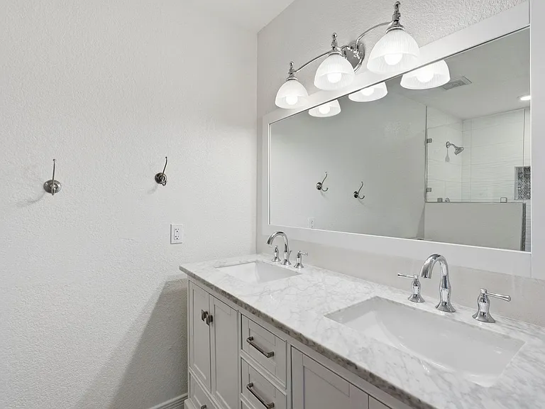 6823 E Grandview Dr — Photo 29