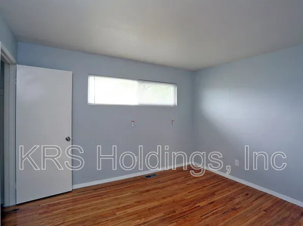 4111 Newsome Dr, Newport News, VA 23607