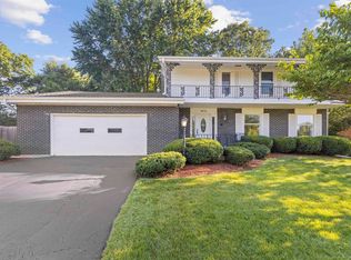 4976 Brigadoon Rd, Rockford, IL 61107