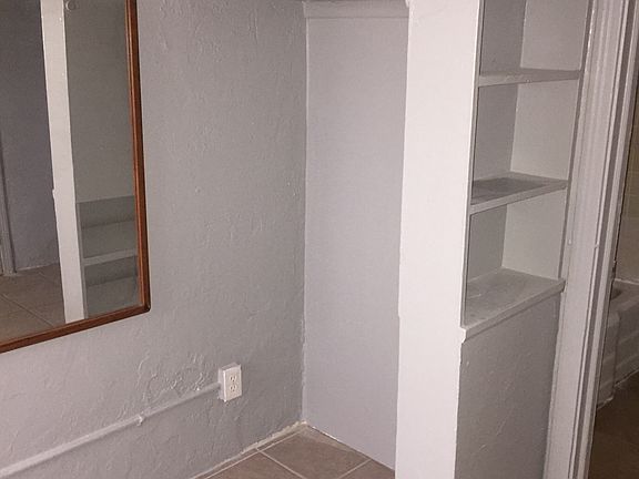 2nd image of 303 Taylor Ave #305-4