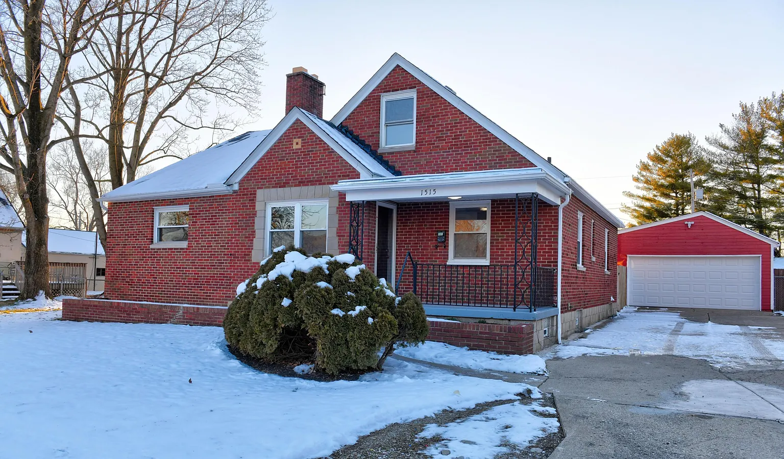 1515 Wilson Ave photo 1