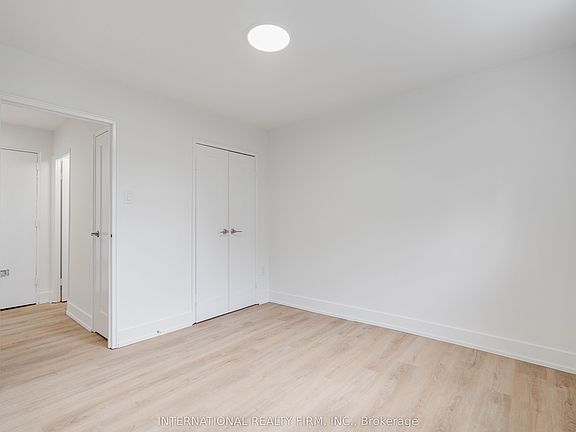 5th image of 93 High St S