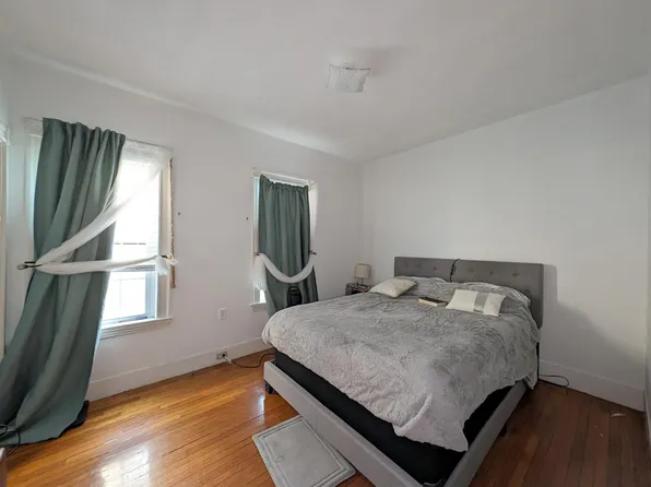 27 Pearson Rd #1, Somerville, MA 02144