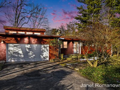 7119 Oran Dr SE, Grand Rapids, MI, 49546