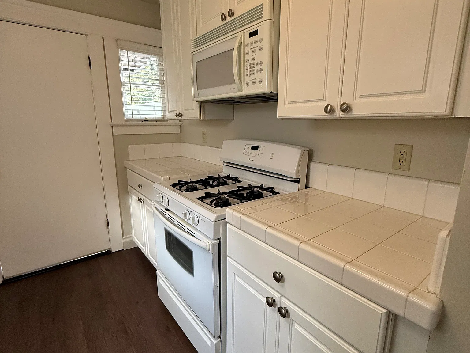1 bed, $2,795 — Photo 3