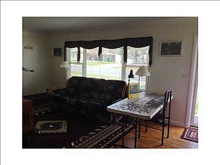 2nd image of 2912 Stinson Ave